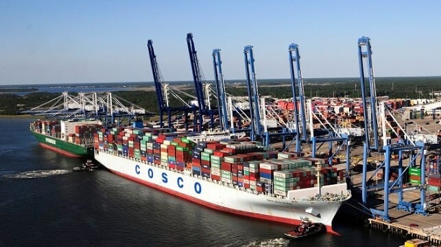 cosco-container-ship-at-port-of-charleston-us.07a090