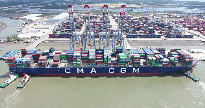 largest-container-ship-operated-vietnam-001